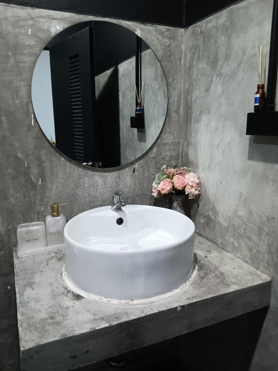 Nimman 9 Hotel Chiang Mai Eksteriør billede