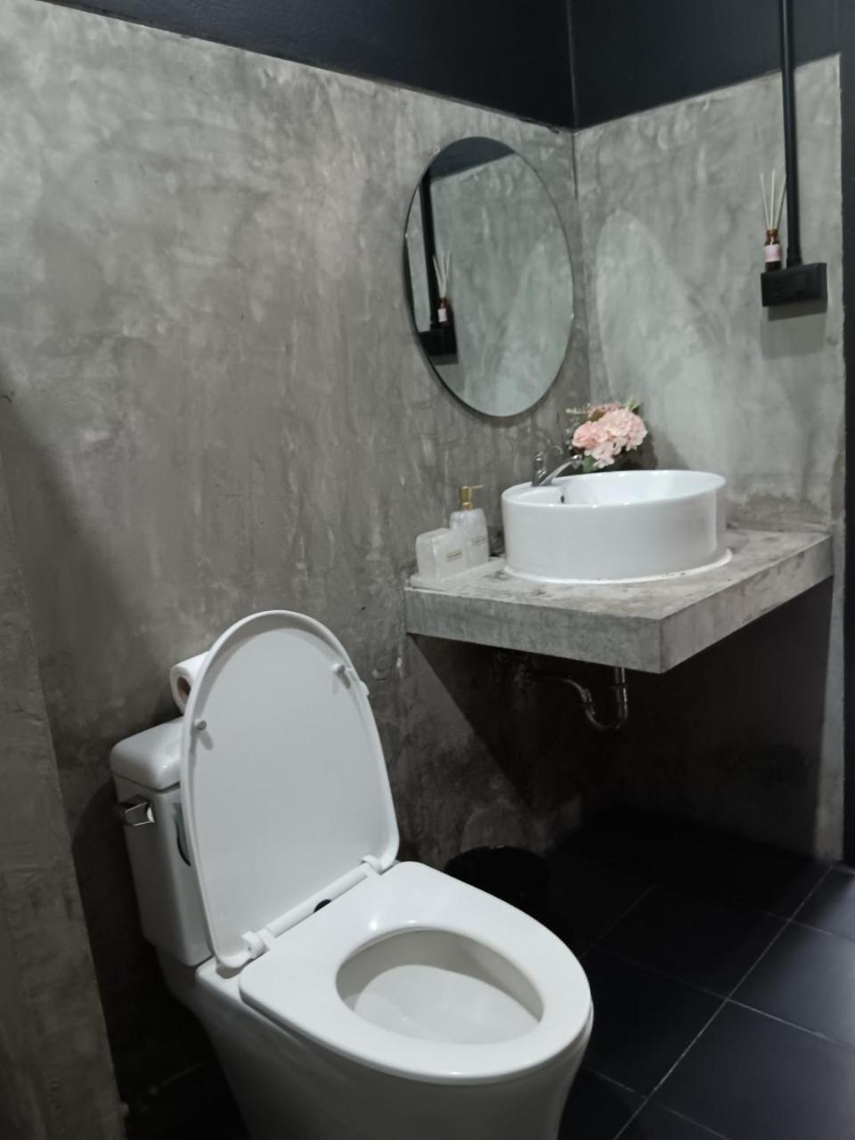 Nimman 9 Hotel Chiang Mai Eksteriør billede